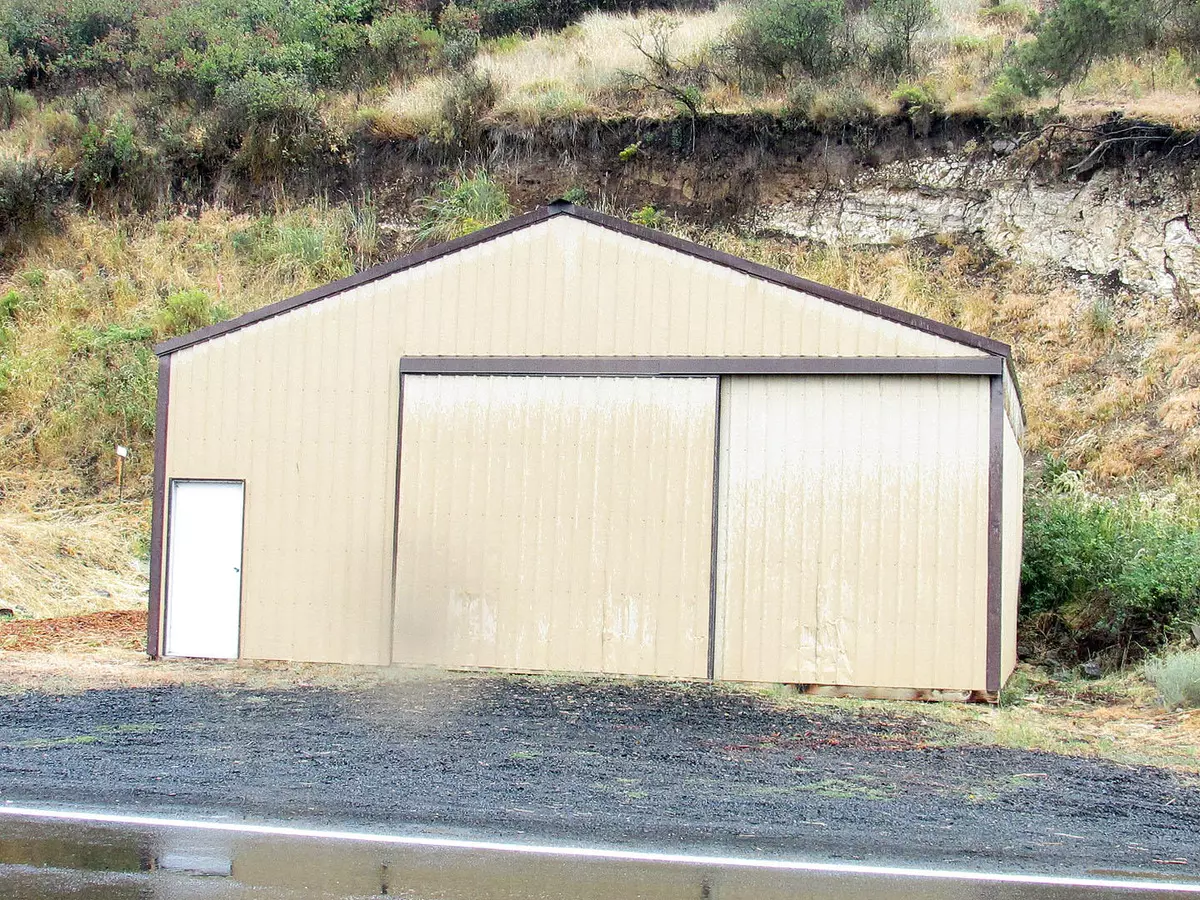 Klamath Falls, OR 97601,44 Lakeshore