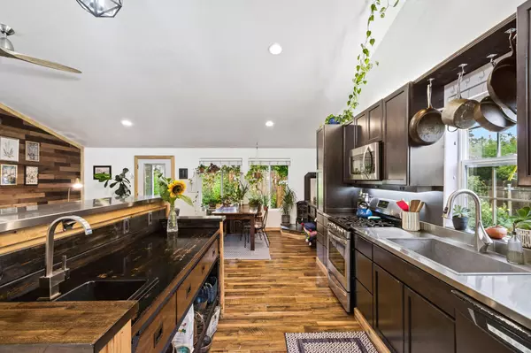 Bend, OR 97701,2681 Moonlight DR