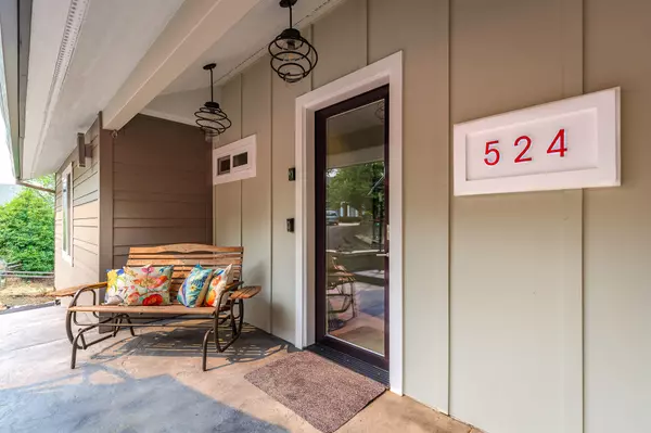 Grants Pass, OR 97526,524 Woodson DR