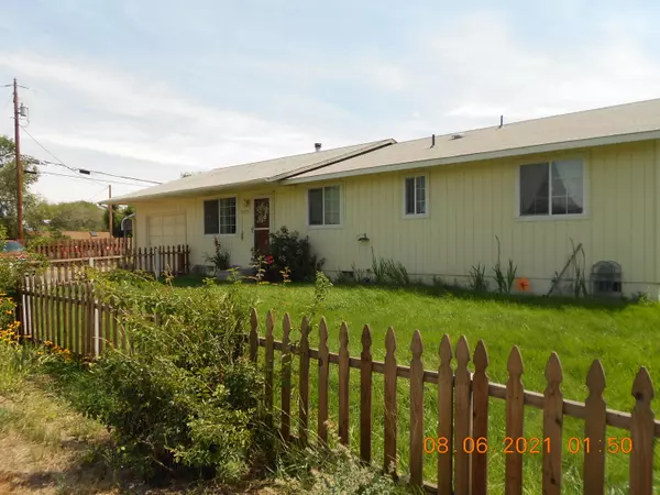 Redmond, OR 97756,2422 Salmon AVE