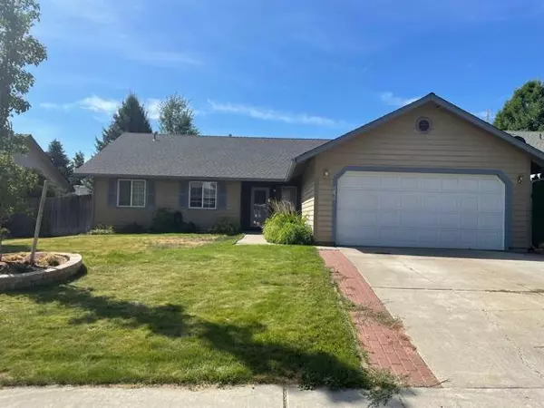 Redmond, OR 97756,2162 Ivy AVE