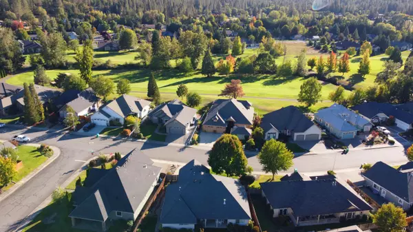 Grants Pass, OR 97527,166 Whispering DR