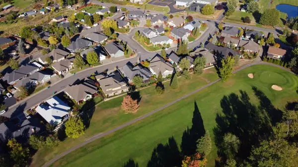 Grants Pass, OR 97527,166 Whispering DR