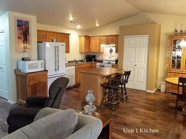 Grants Pass, OR 97527,1637 Nunnwood LN