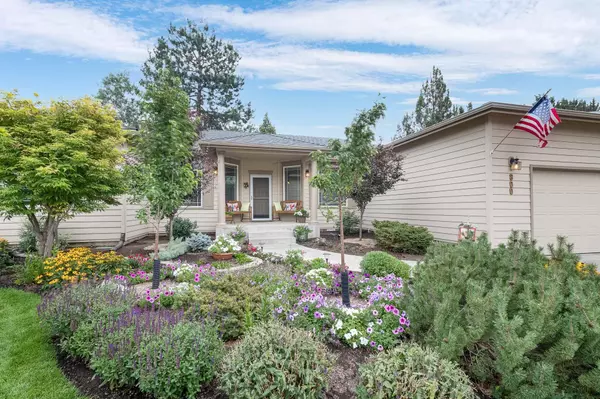 Bend, OR 97702,800 Shadowood DR