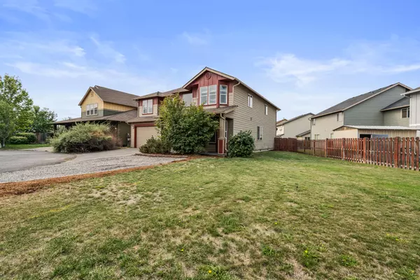 Redmond, OR 97756,2161 Arapahoe CT