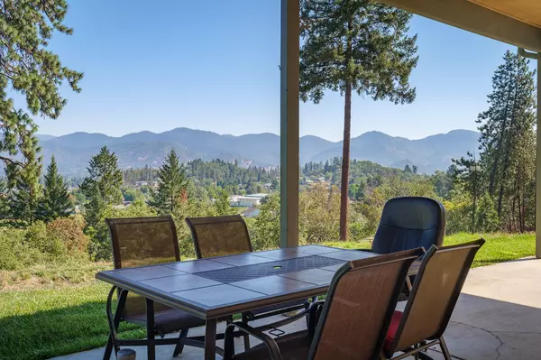 Grants Pass, OR 97527,2135 Williams HWY