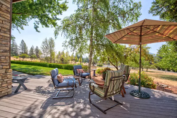 Grants Pass, OR 97526,406 Kimberly WAY