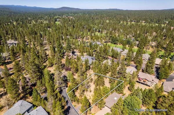 17878 Paper Birch LN #(5), Sunriver, OR 97707