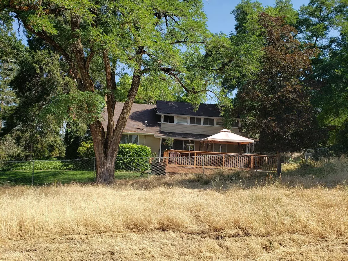 Grants Pass, OR 97526,375 Ausland DR