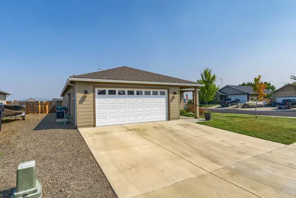 White City, OR 97503,8287 Kestrel WAY