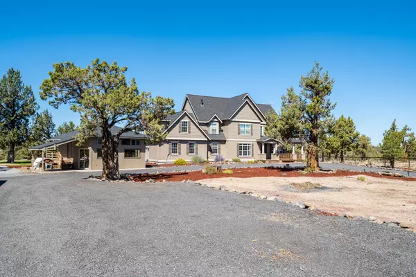 Redmond, OR 97756,10455 Oak LN