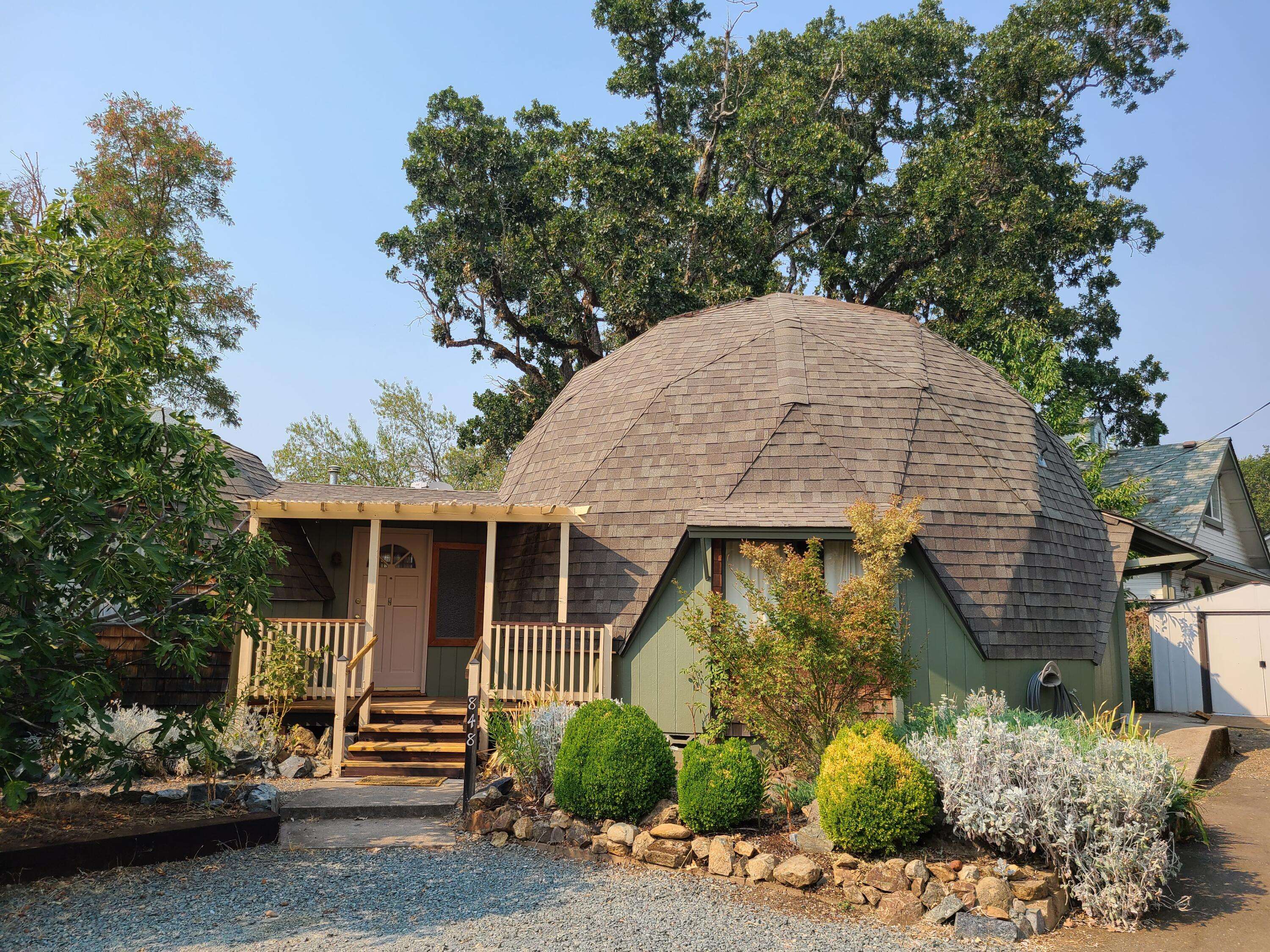 848 8th st ST, Grants Pass, OR 97526