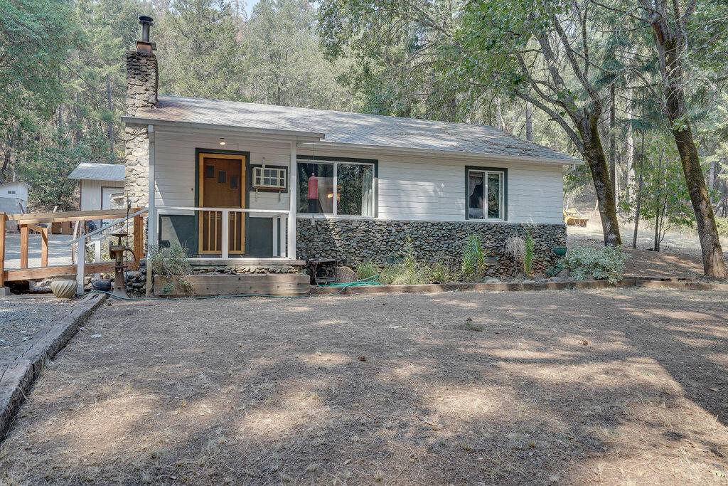 400 Grays Creek RD, Grants Pass, OR 97526