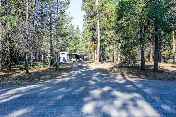 15811 Green Forest RD, La Pine, OR 97739