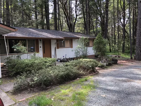 Grants Pass, OR 97526,744 Ewe Creek RD