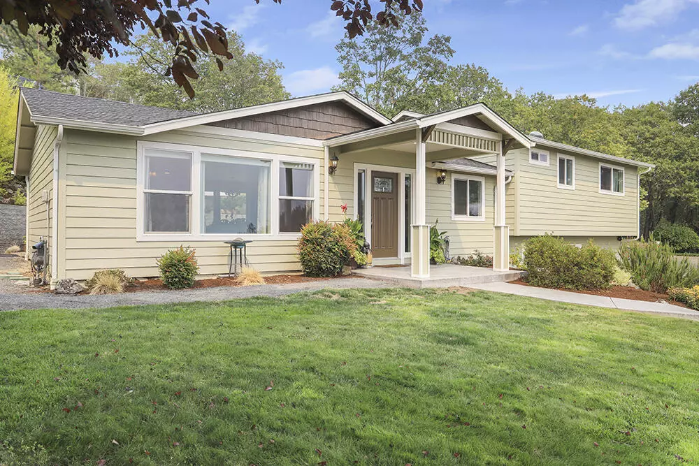 Grants Pass, OR 97526,1716 Crescent DR