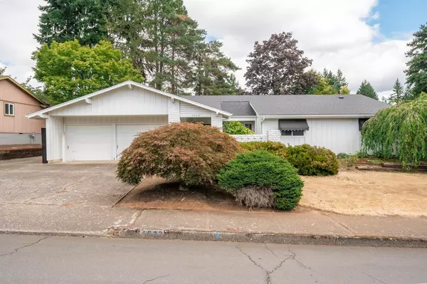 4632 Century DR S, Salem, OR 97302