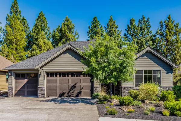 2544 Majestic Ridge DR, Bend, OR 97703