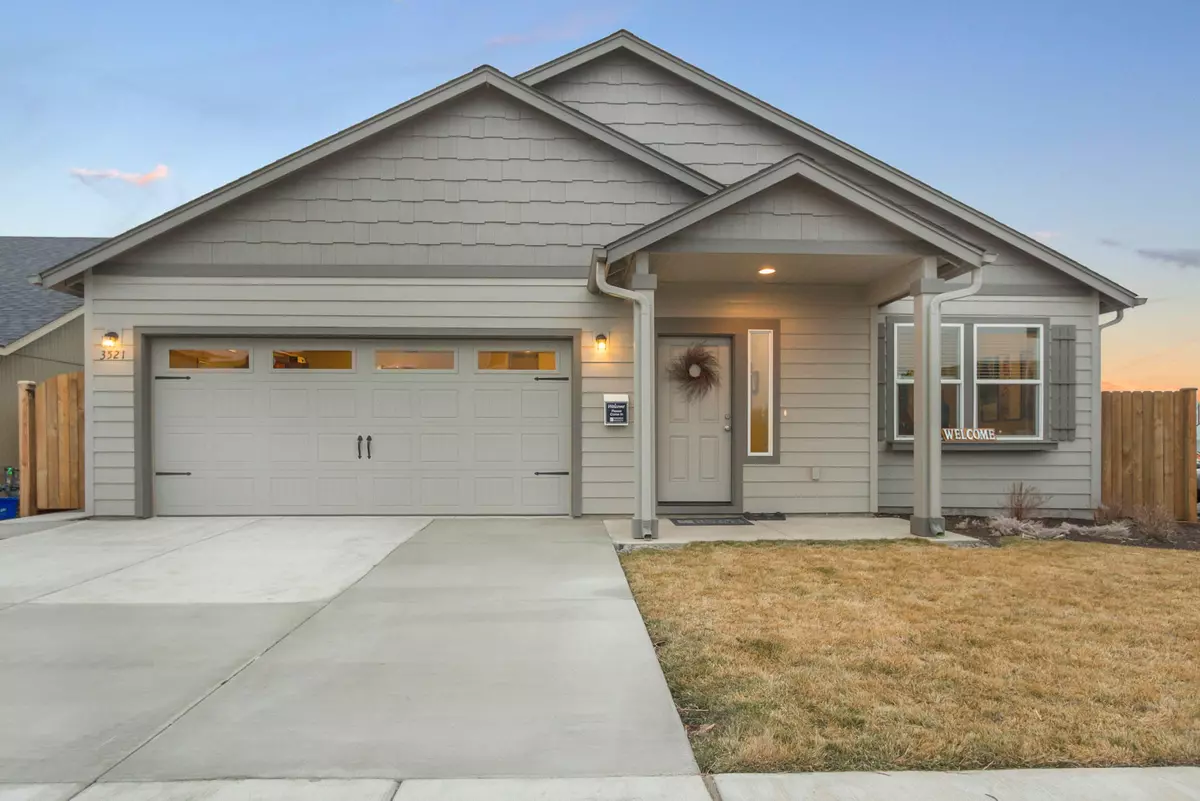 Medford, OR 97504,1637 Bronte CIR