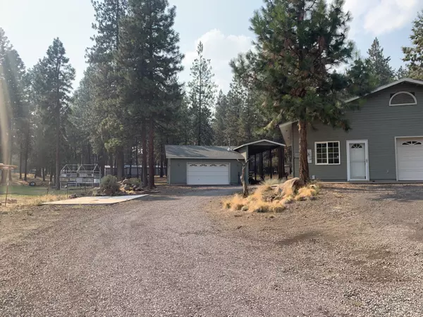 Klamath Falls, OR 97601,8904 Ponderosa PL