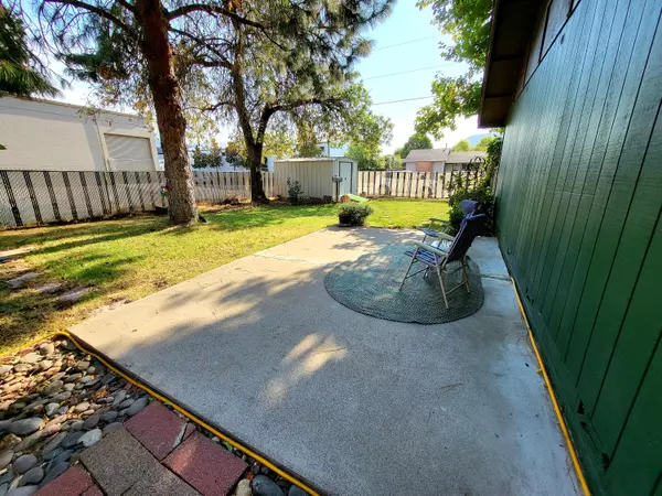 Grants Pass, OR 97526,710 12th ST