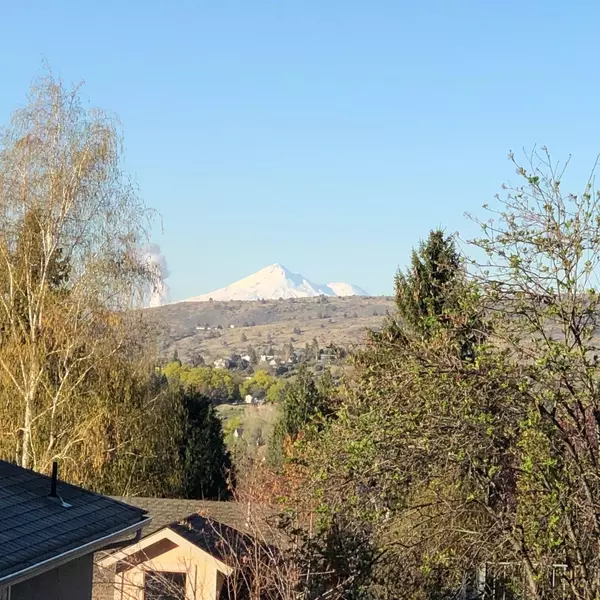 Klamath Falls, OR 97601,324 Mountain View BLVD