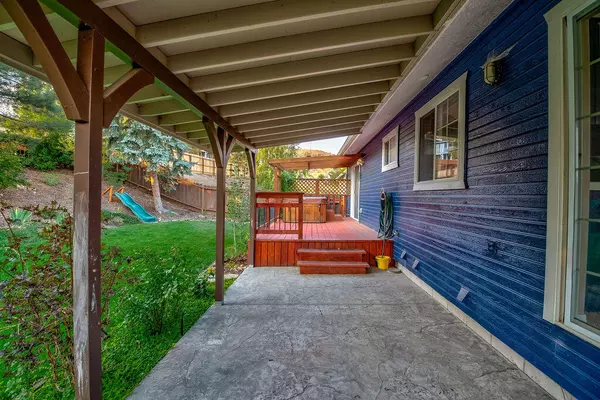 Klamath Falls, OR 97601,324 Mountain View BLVD