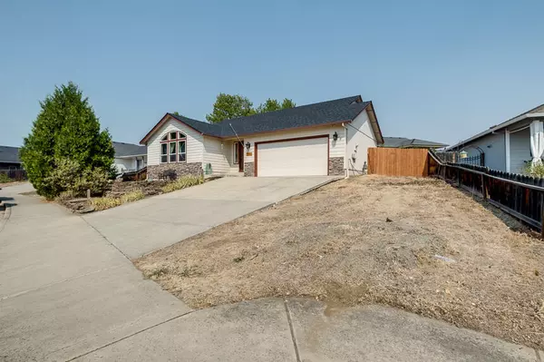 Eagle Point, OR 97524,722 Crystal DR