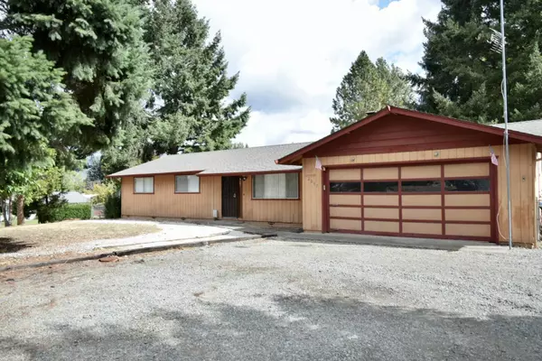2045 Haviland DR, Grants Pass, OR 97527