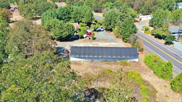 Grants Pass, OR 97526,5212 Monument DR