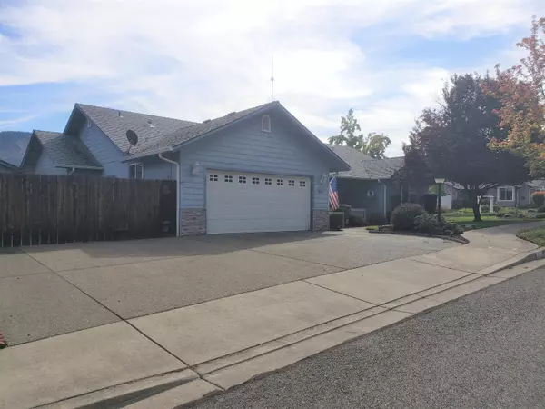 1847 Hannah WAY, Grants Pass, OR 97527