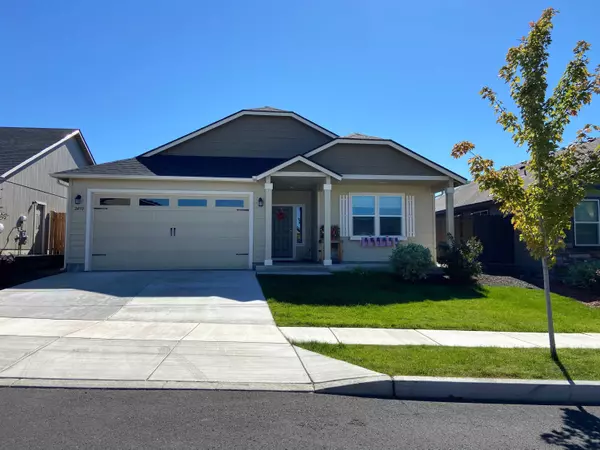 2450 Hemlock WAY, Redmond, OR 97756