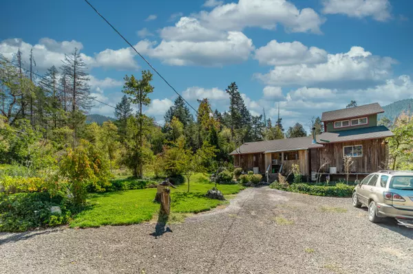 Grants Pass, OR 97526,2652 Winona RD