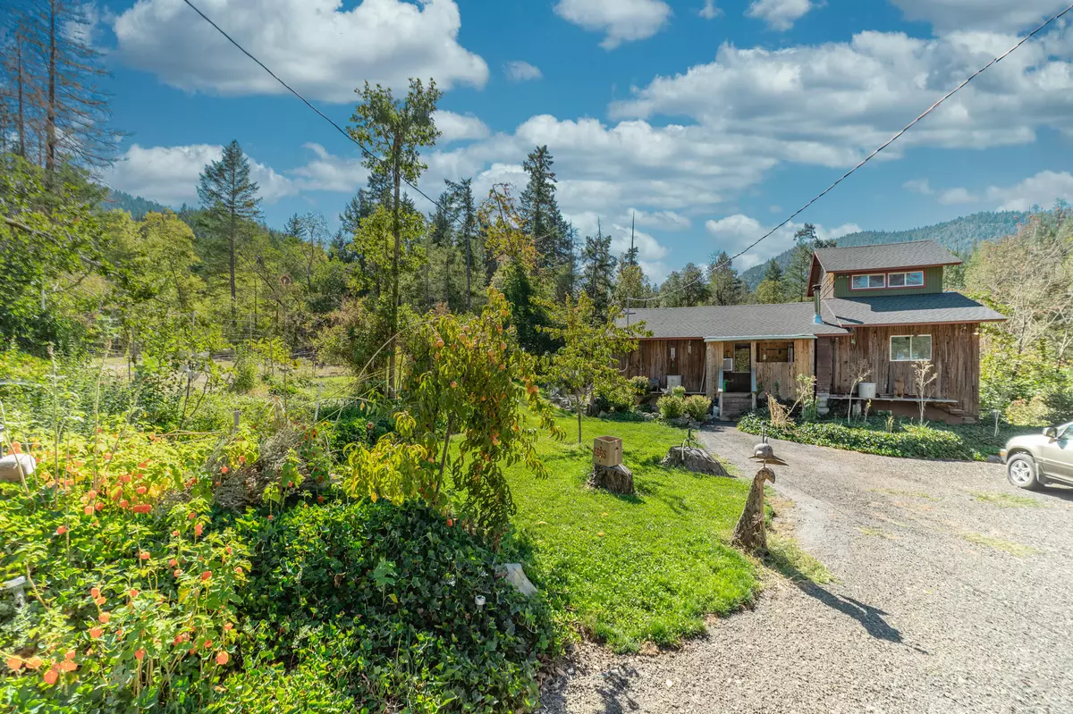 Grants Pass, OR 97526,2652 Winona RD