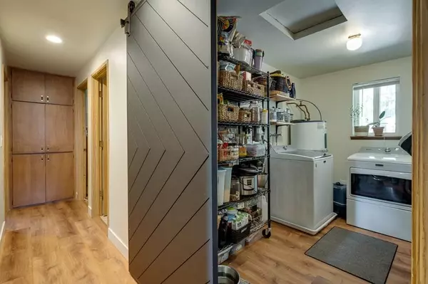 Talent, OR 97540,250 School House RD