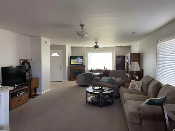 Klamath Falls, OR 97603,7327 Boyd PL