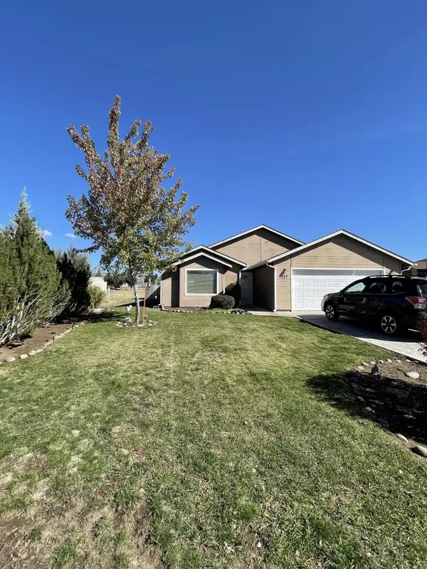 7327 Boyd PL, Klamath Falls, OR 97603