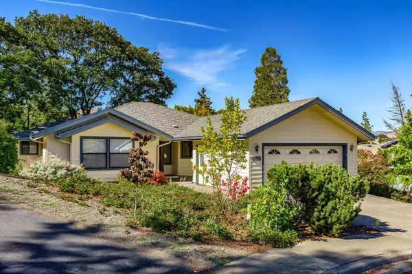 Ashland, OR 97520,565 Oak Hill CIR