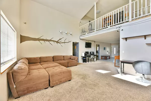 Canyonville, OR 97417,221 2nd ST