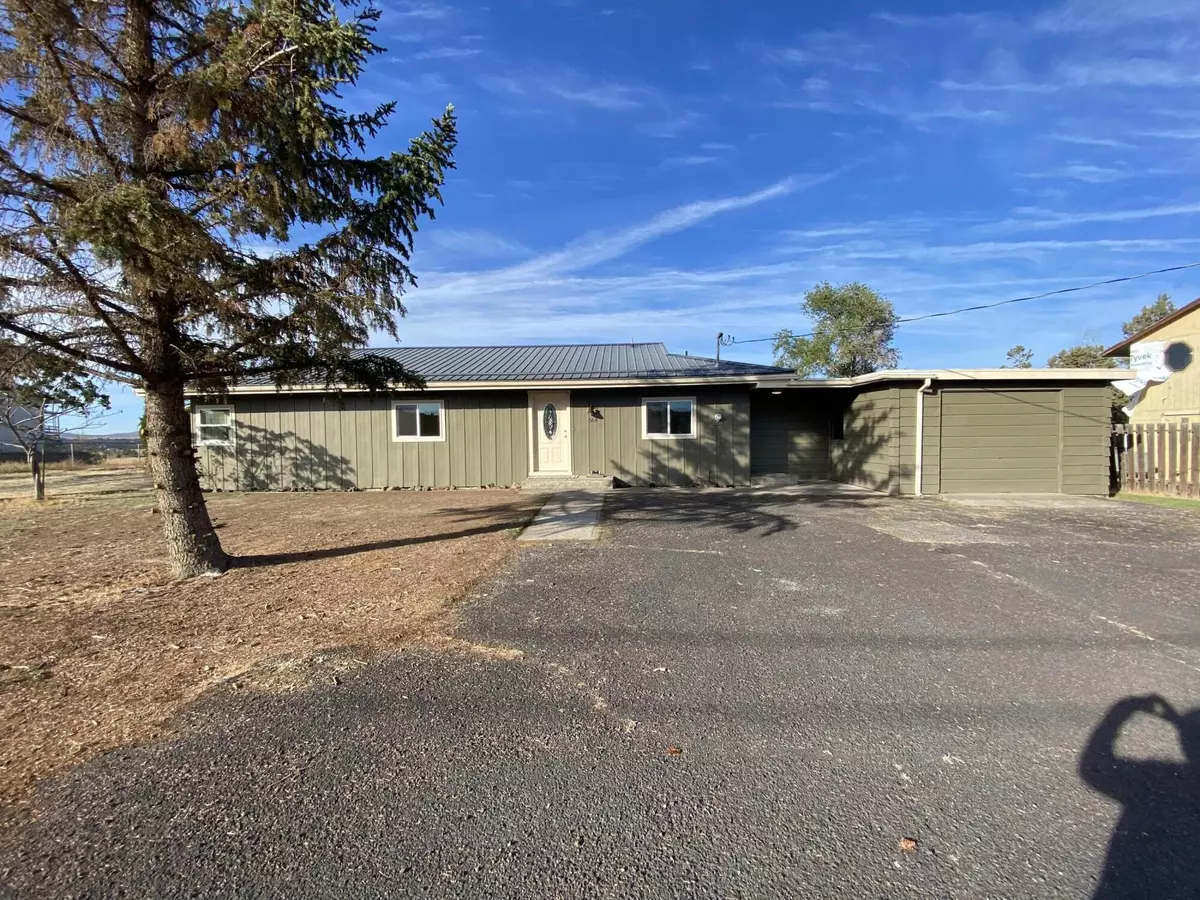 Madras, OR 97741,564 Bean DR