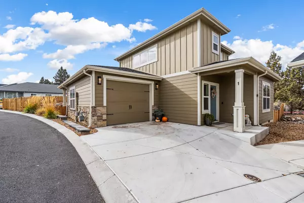 2755 Greens BLVD #1, Redmond, OR 97756