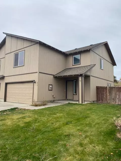 Madras, OR 97741,858 Kierra PL