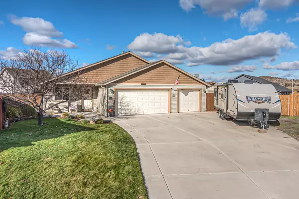 Redmond, OR 97756,3045 9th CT