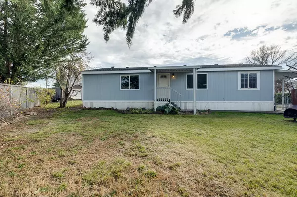 White City, OR 97503,3750 Avenue G #SPC 42