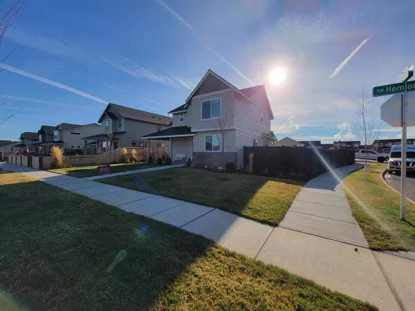 Redmond, OR 97756,2584 Hemlock AVE