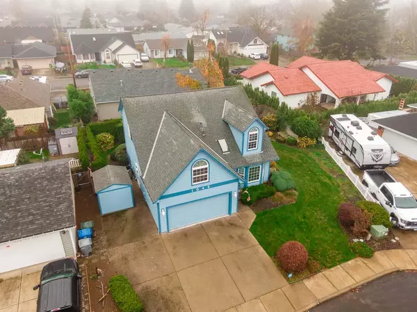 Salem, OR 97317,1049 Yorkshire CT SE