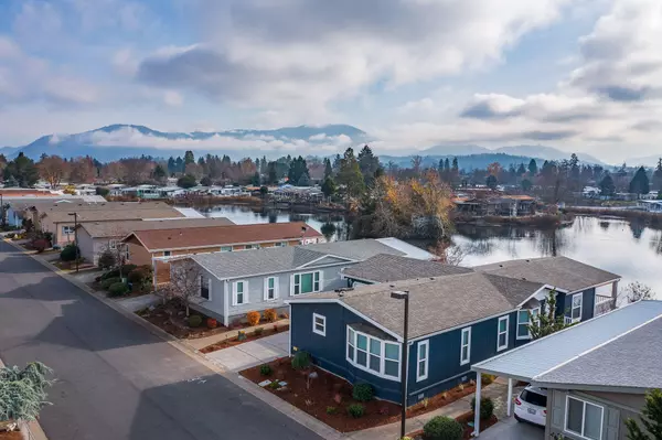 Grants Pass, OR 97526,255 Kingsley DR