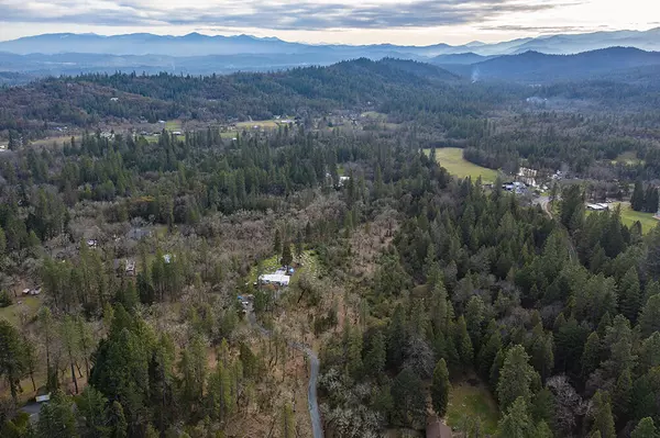 Grants Pass, OR 97526,6511 Tunnel Loop RD