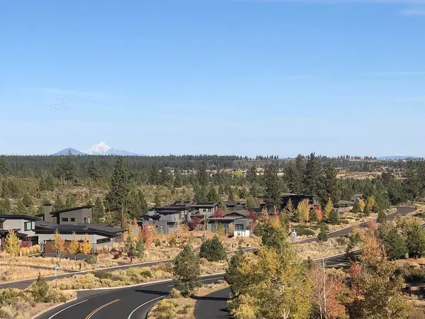 19207 Gateway LOOP, Bend, OR 97702